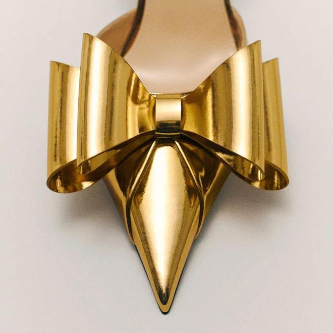 春夏时装通勤女鞋面料趋势预测OG真人摩登皮革--2026(图11) 春夏时装通勤女鞋面料趋势预测OG真人摩登皮革--2026(图11)