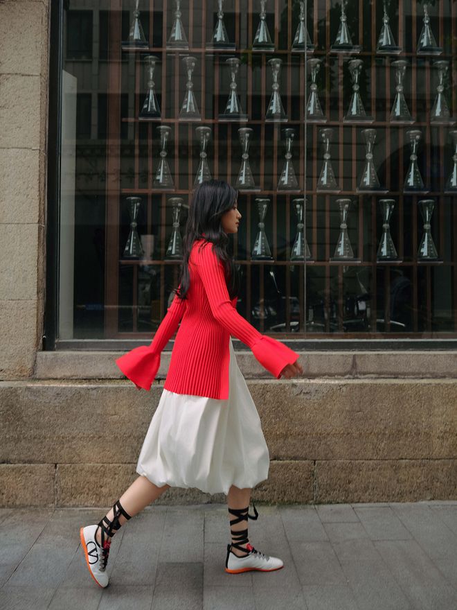 然又又又火了这样搭精致又时髦!OG真人【芭蕾运动鞋】今年突(图5) 然又又又火了这样搭精致又时髦!OG真人【芭蕾运动鞋】今年突(图5)