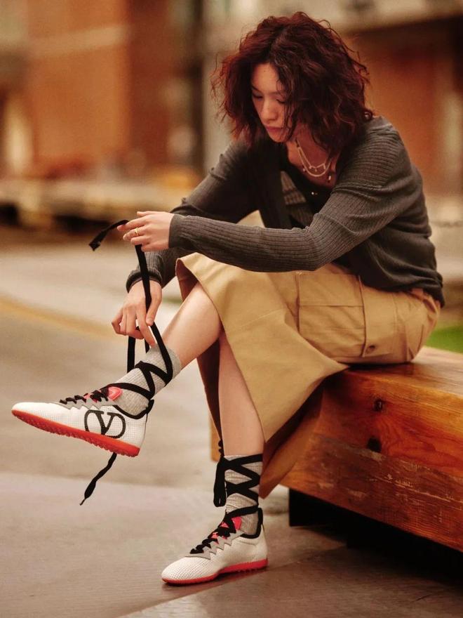 然又又又火了这样搭精致又时髦!OG真人【芭蕾运动鞋】今年突(图8) 然又又又火了这样搭精致又时髦!OG真人【芭蕾运动鞋】今年突(图8)